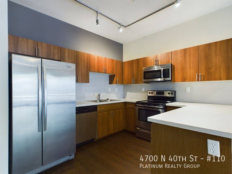 Townhouse for rent at 4700 N 40th St #110, Phoenix, AZ 85018