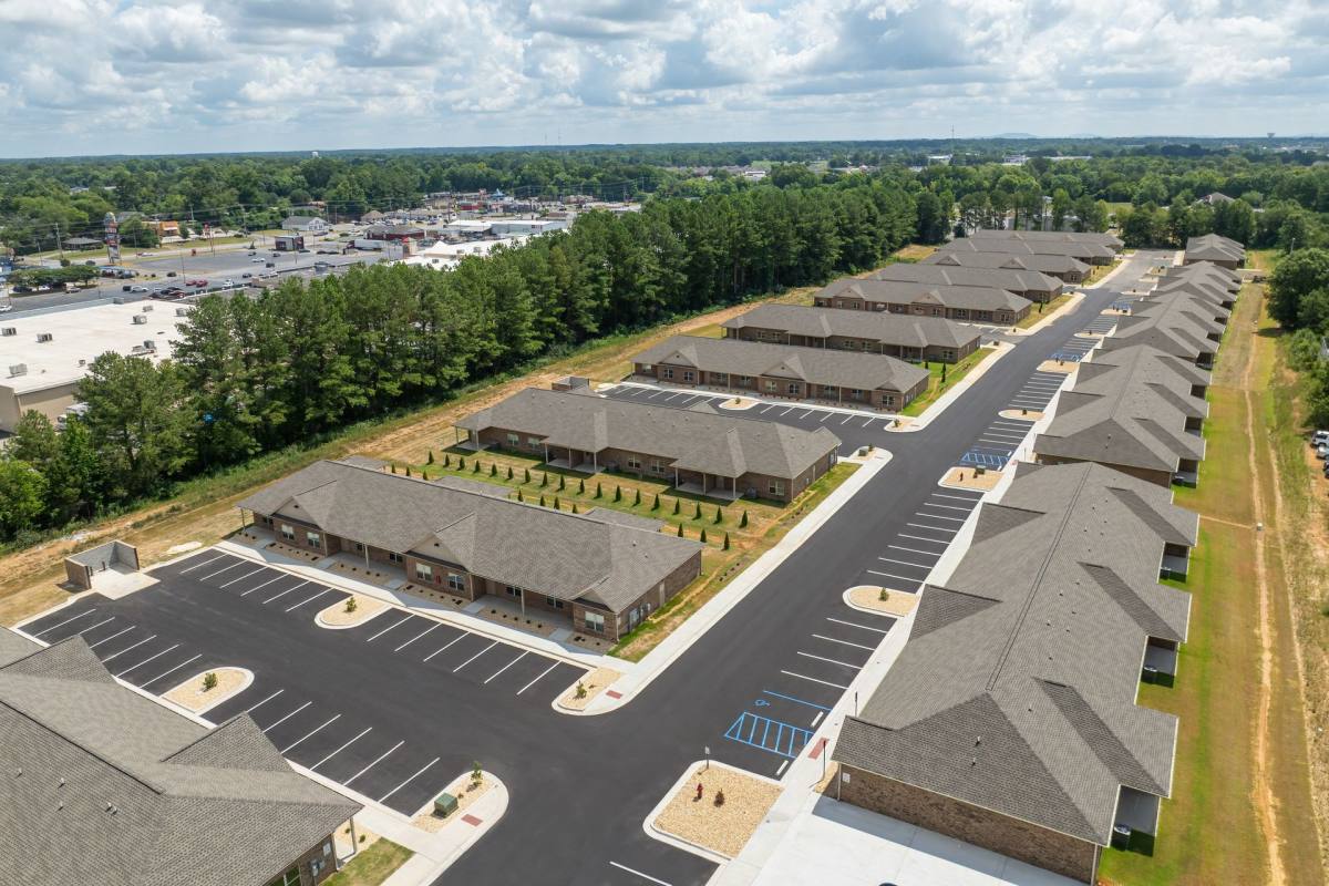 Apartment for rent at 19254 Autumn Falls Way, Athens, AL 35611