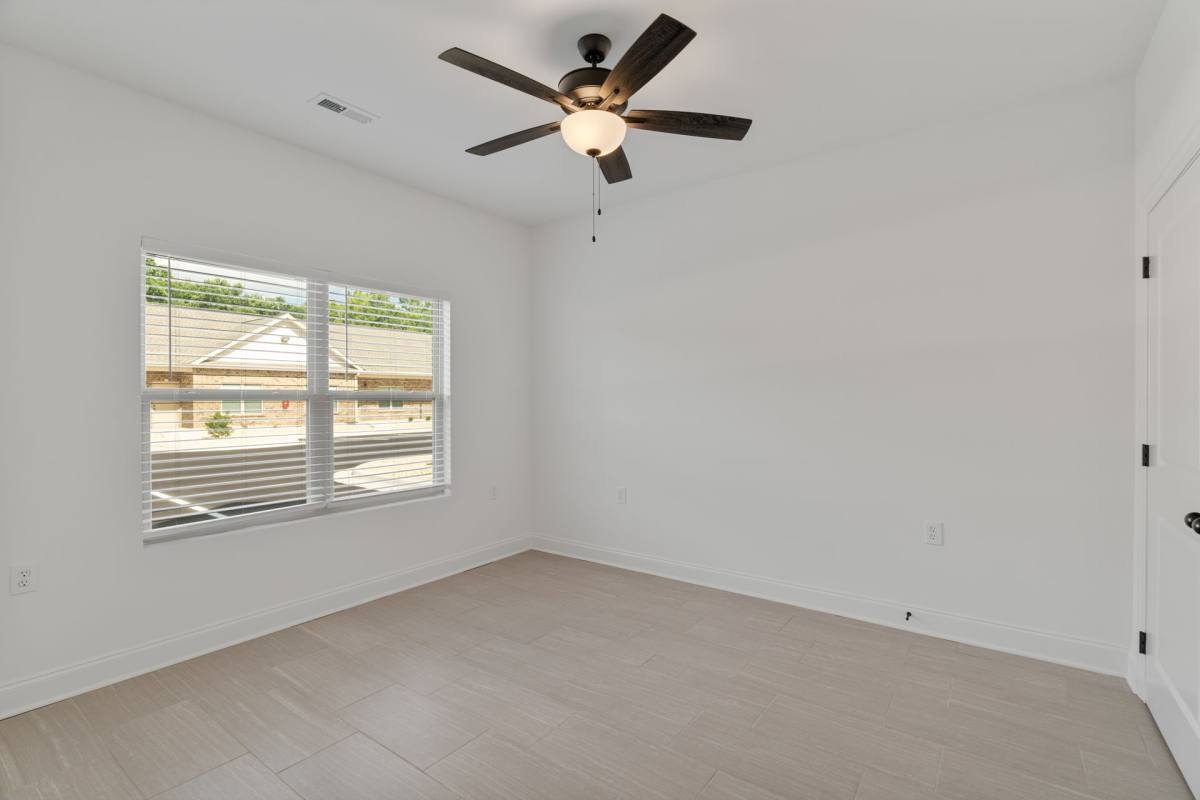 Apartment for rent at 19254 Autumn Falls Way, Athens, AL 35611