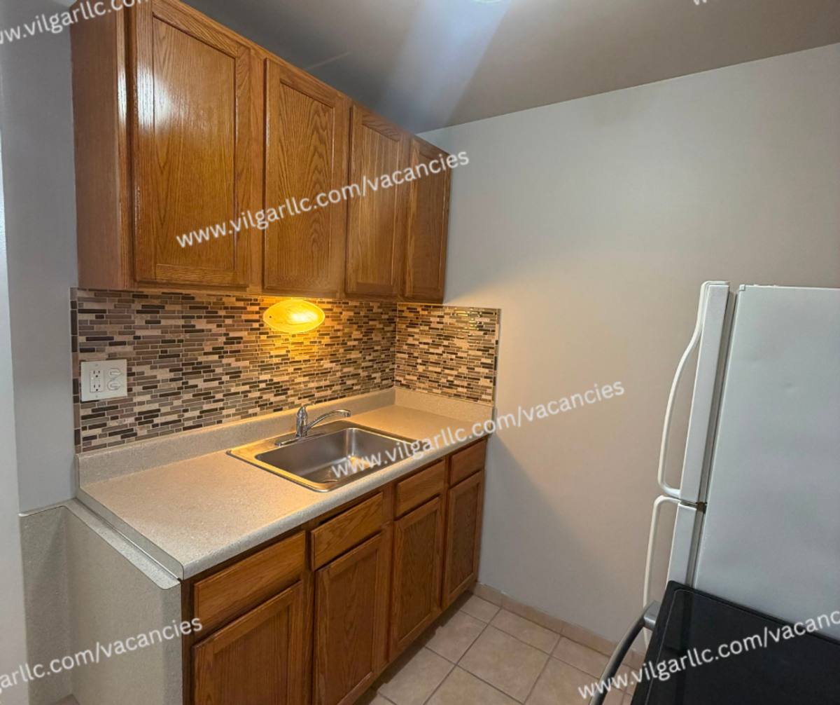 Condo for rent at 8841 Schneider, Highland, IN 46322