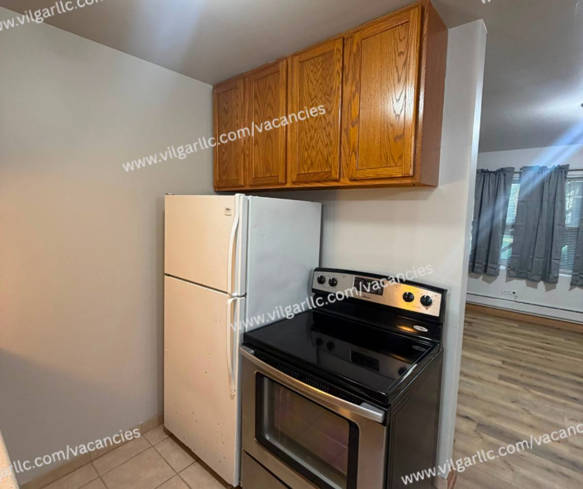 Condo for rent at 8841 Schneider, Highland, IN 46322