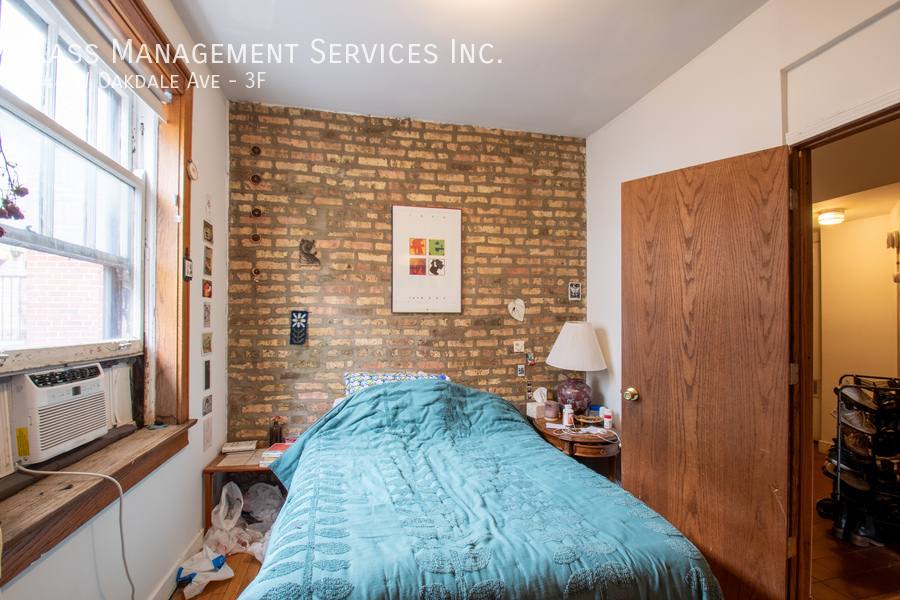 Apartment for rent at 644 W Oakdale Ave #3F, Chicago, IL 60613
