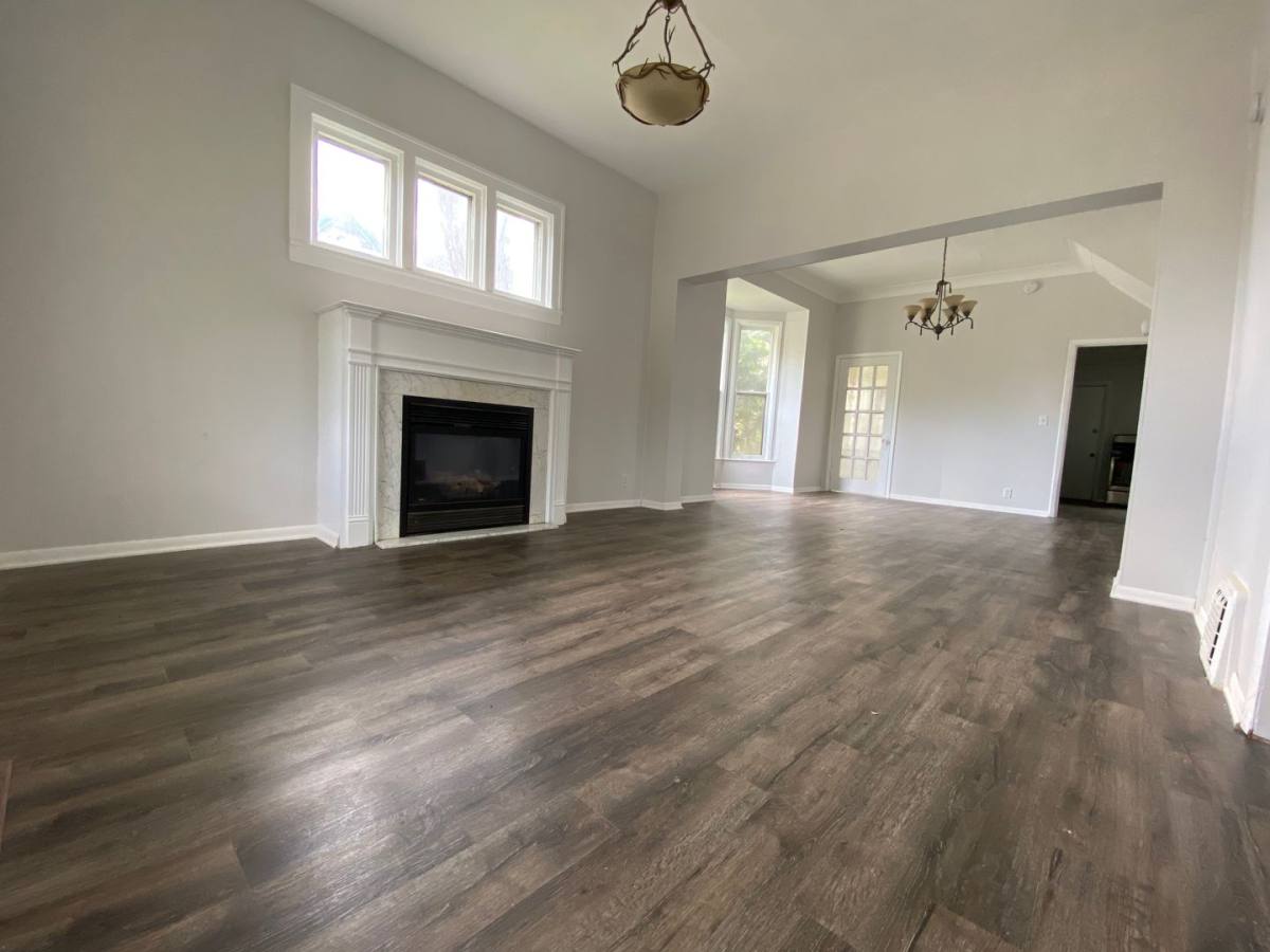 House for rent at 873 Desoto St, Saint Paul, MN 55130