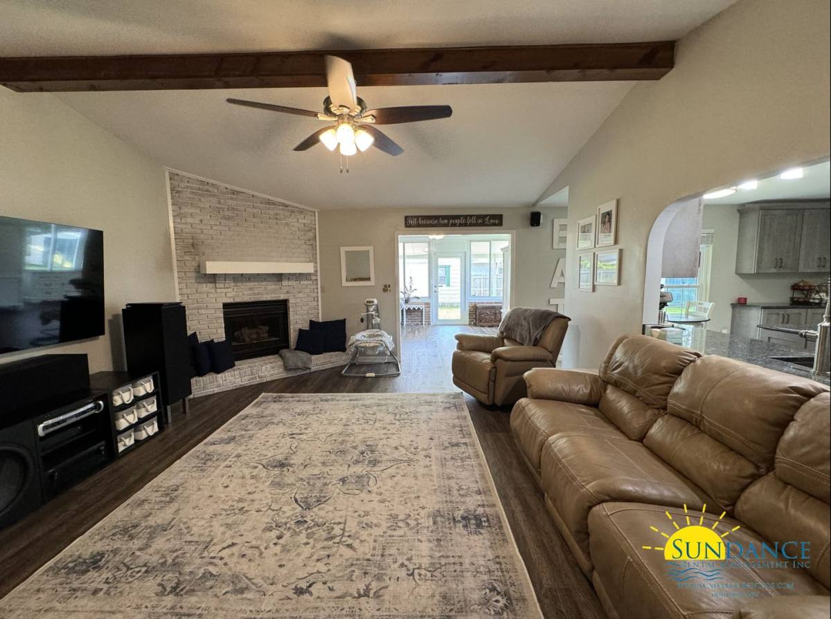 House for rent at 109 Long Pointe Dr, Mary Esther, FL 32569