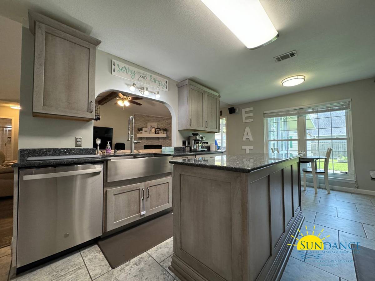 House for rent at 109 Long Pointe Dr, Mary Esther, FL 32569