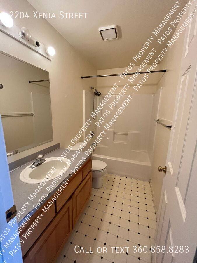 Apartment for rent at 2204 Xenia St, Bellingham, WA 98229
