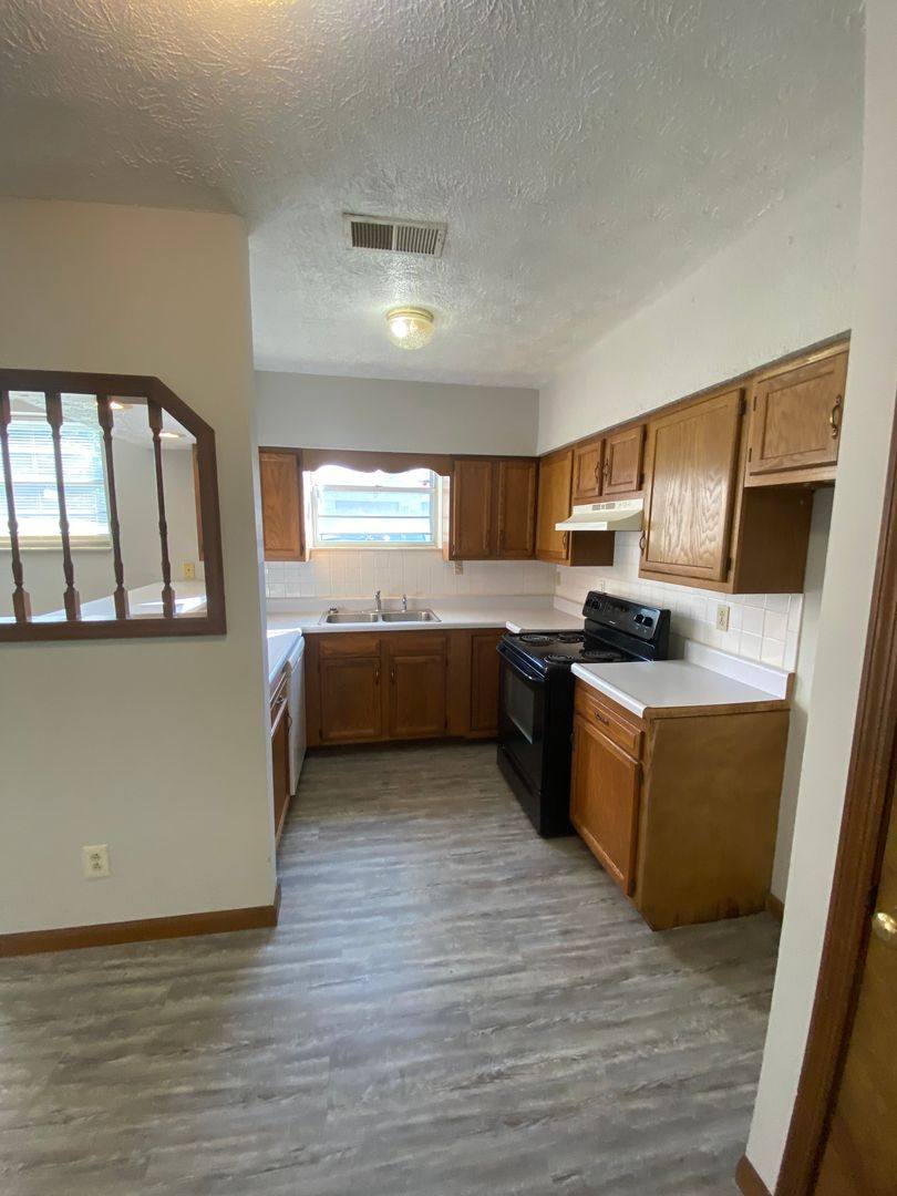 Apartment for rent at 906 Flanders Lane, Knoxville, TN 37919