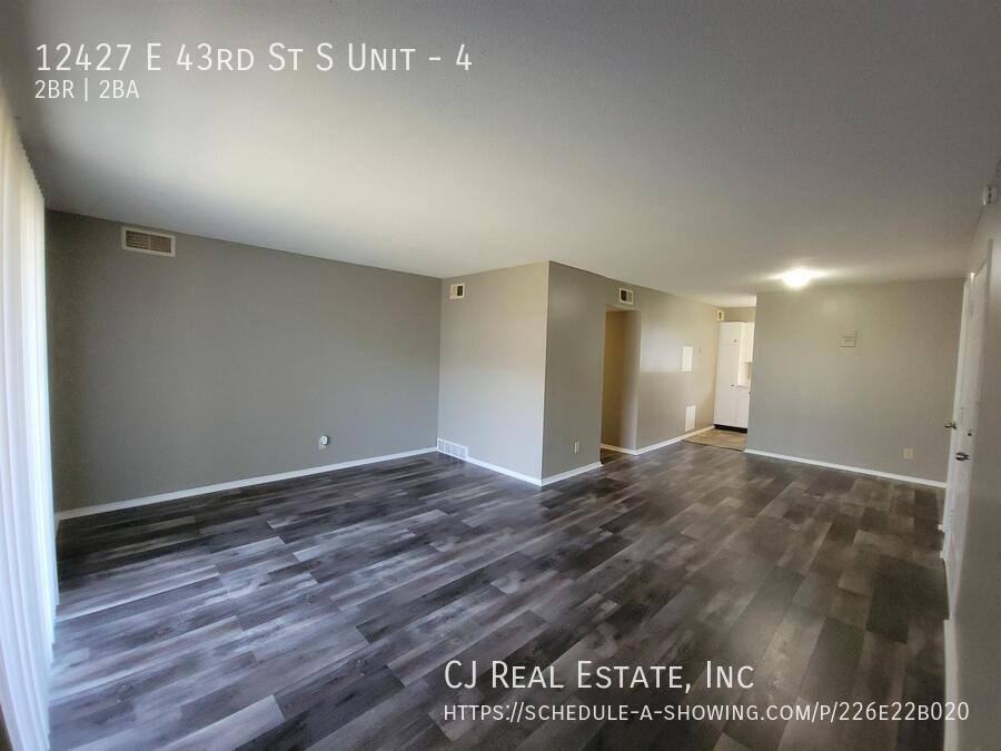 Apartment for rent at 12427 E 43rd St S #4, Independence, MO 64055