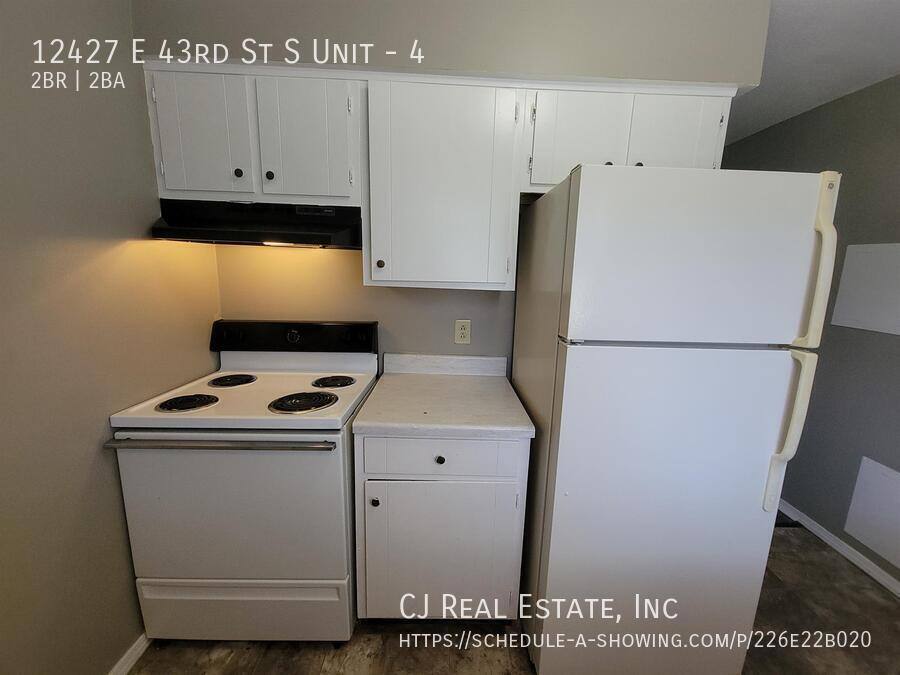 Apartment for rent at 12427 E 43rd St S #4, Independence, MO 64055
