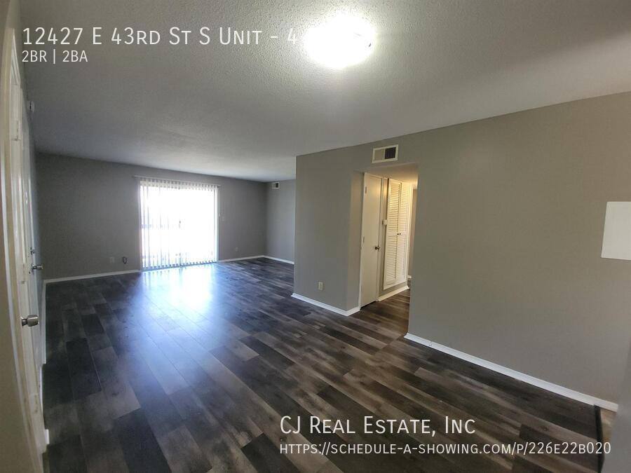 Apartment for rent at 12427 E 43rd St S #4, Independence, MO 64055