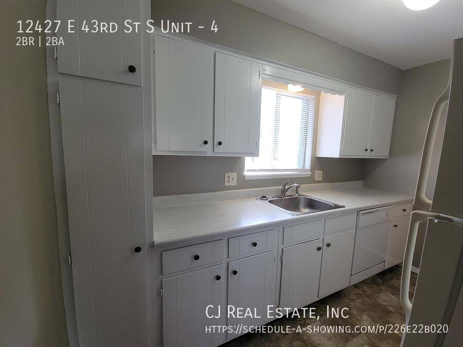 Apartment for rent at 12427 E 43rd St S #4, Independence, MO 64055