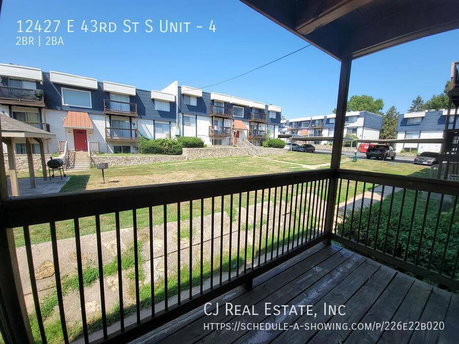 Apartment for rent at 12427 E 43rd St S #4, Independence, MO 64055