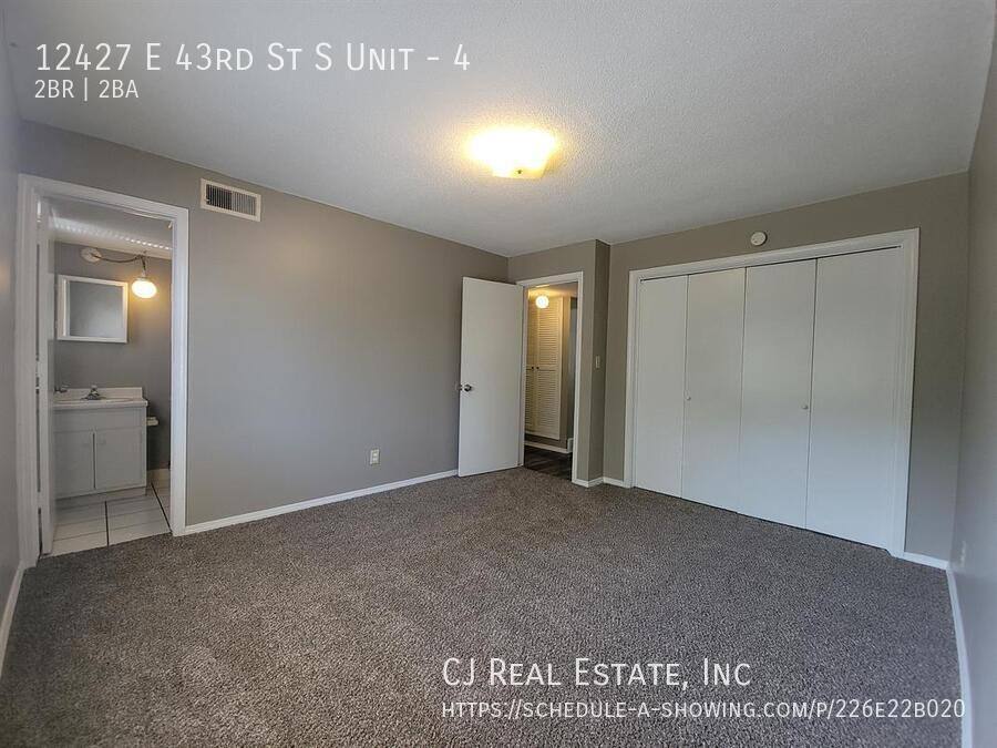 Apartment for rent at 12427 E 43rd St S #4, Independence, MO 64055