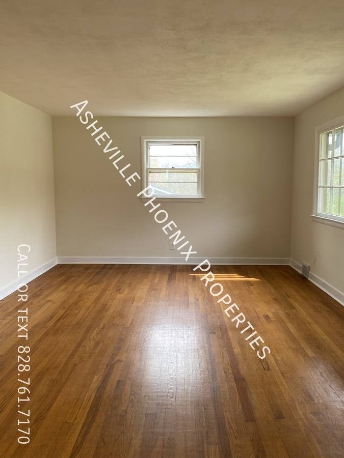 House for rent at 7 N Pershing Rd, Asheville, NC 28805