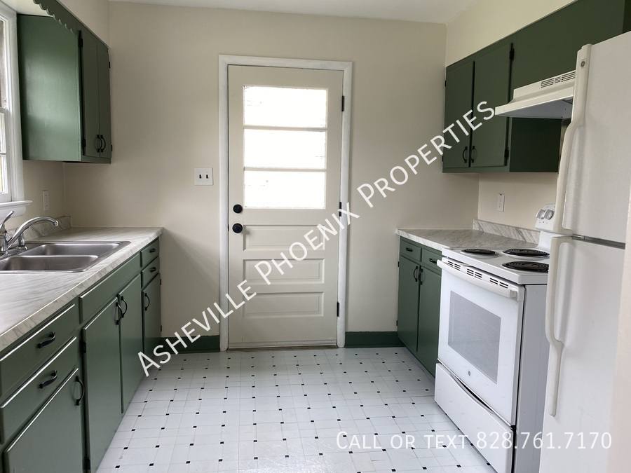 House for rent at 7 N Pershing Rd, Asheville, NC 28805