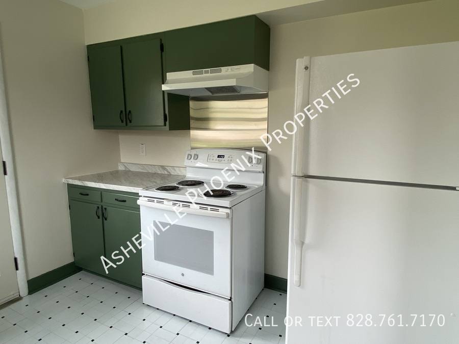 House for rent at 7 N Pershing Rd, Asheville, NC 28805