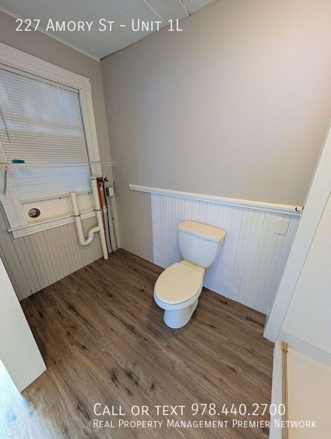 Apartment for rent at 227 Amory St #1L, Manchester, NH 03102