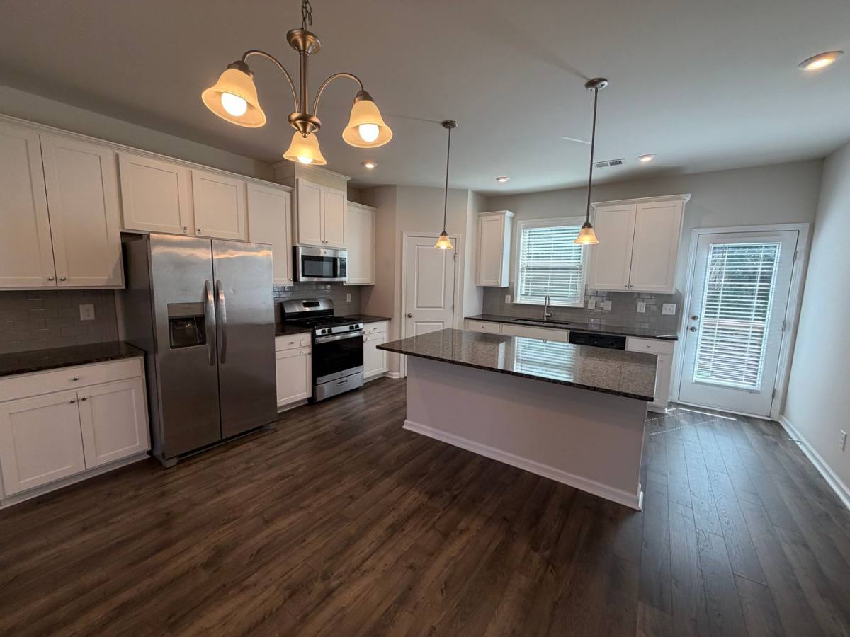 Townhouse for rent at 311 Mahone Dr, Lilburn, GA 30047