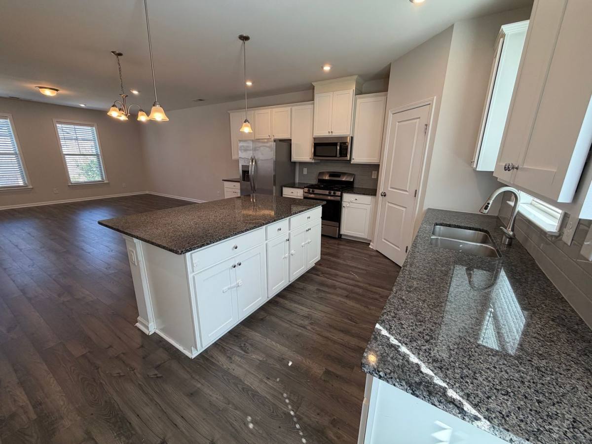 Townhouse for rent at 311 Mahone Dr, Lilburn, GA 30047