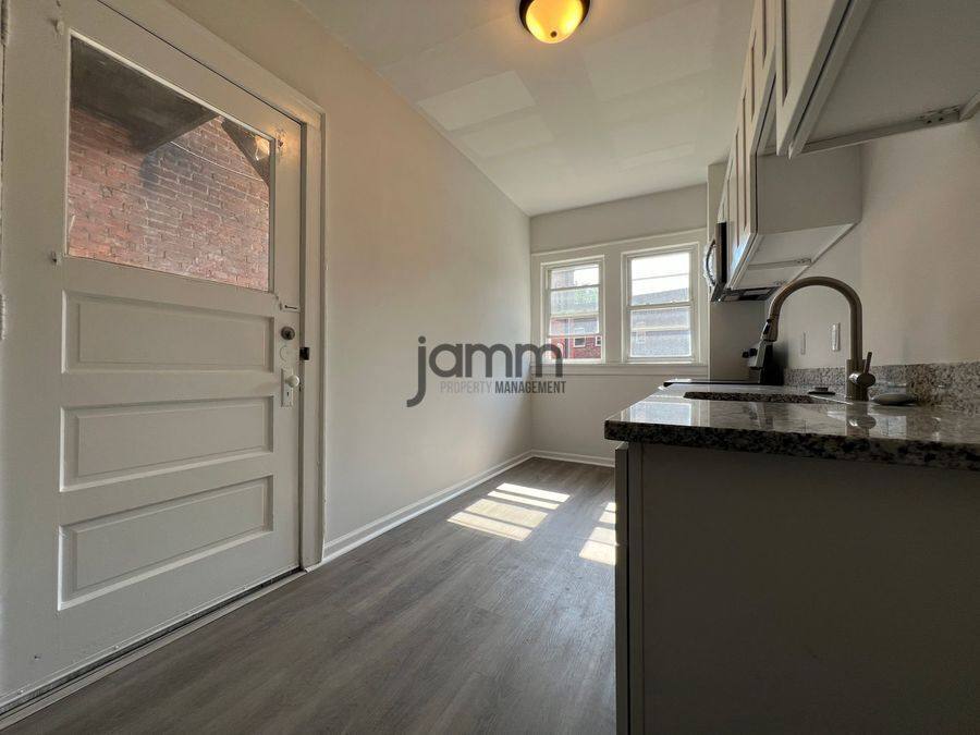 Apartment for rent at 2568 Overlook Rd #8, Cleveland, OH 44106