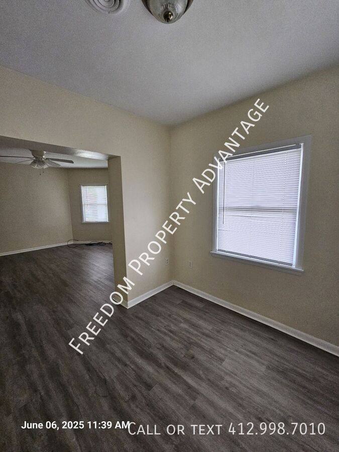 Apartment for rent at 130 Hall Ave #BOTTOM, Washington, PA 15301