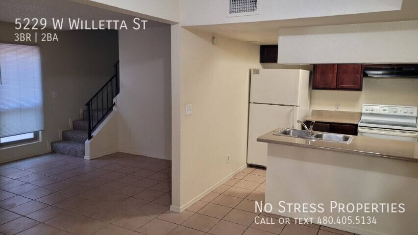 Townhouse for rent at 5229 W Willetta St, Phoenix, AZ 85043