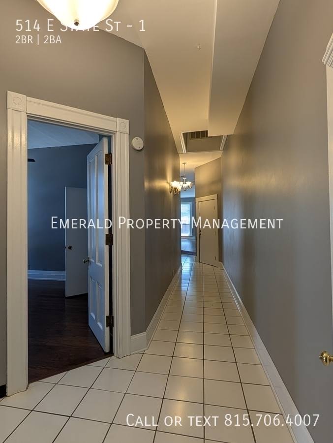 Apartment for rent at 514 E State St #1, Rockford, IL 61104