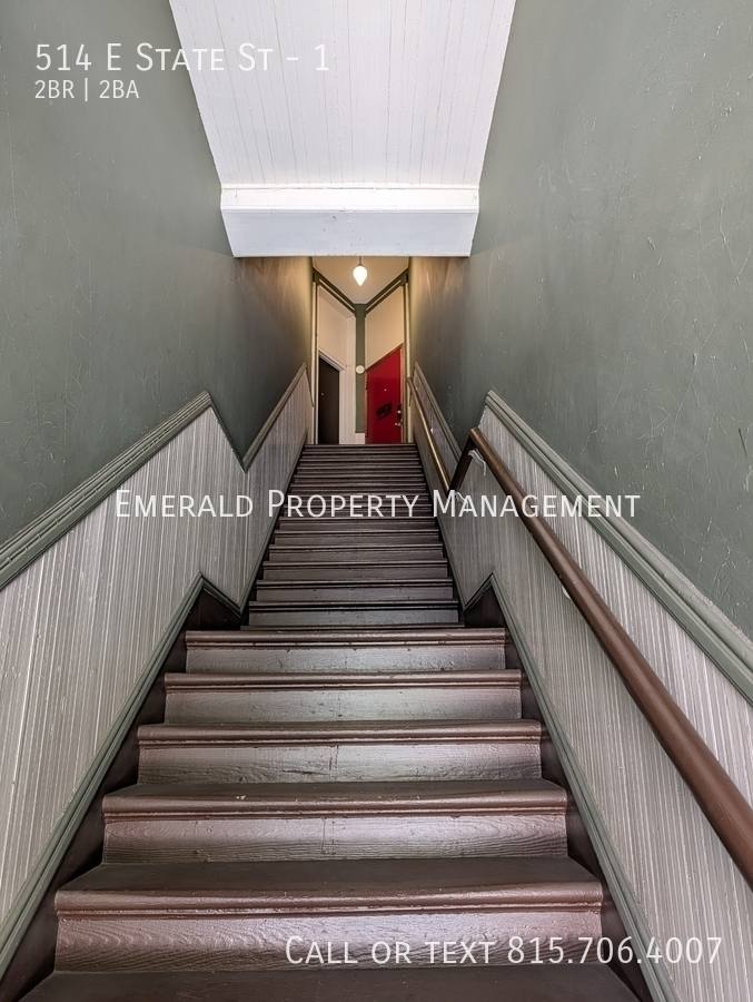 Apartment for rent at 514 E State St #1, Rockford, IL 61104