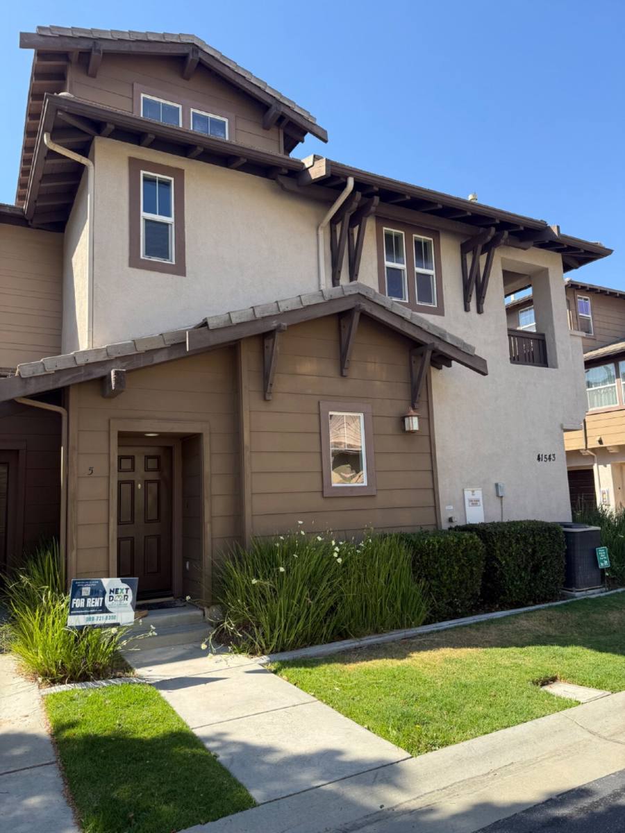 Apartment for rent at 41543 King Palm Ave #5, Murrieta, CA 92562