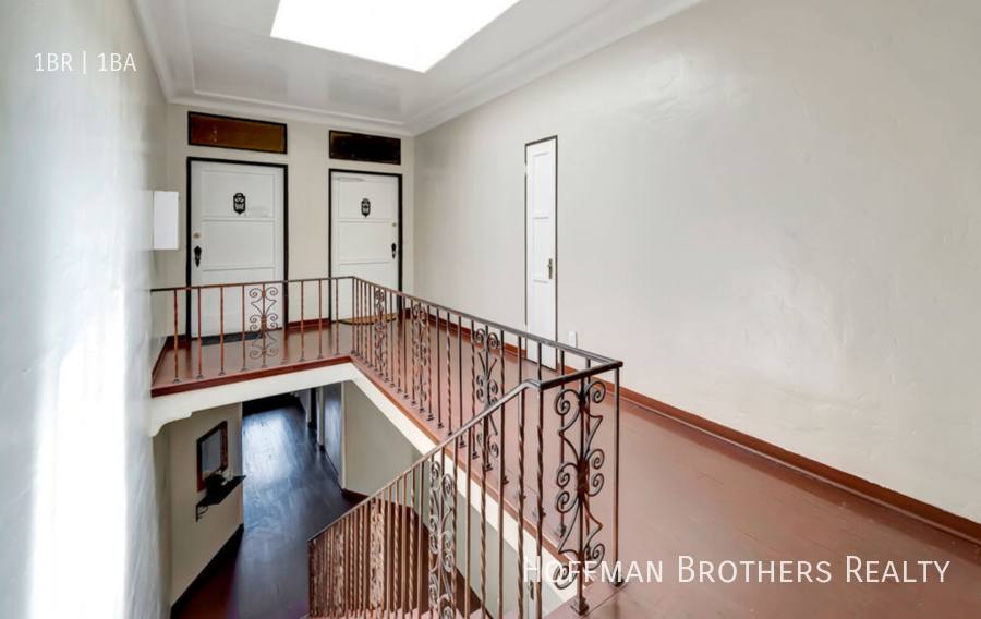 Apartment for rent at 215 S Elm Dr #104, Beverly Hills, CA 90212