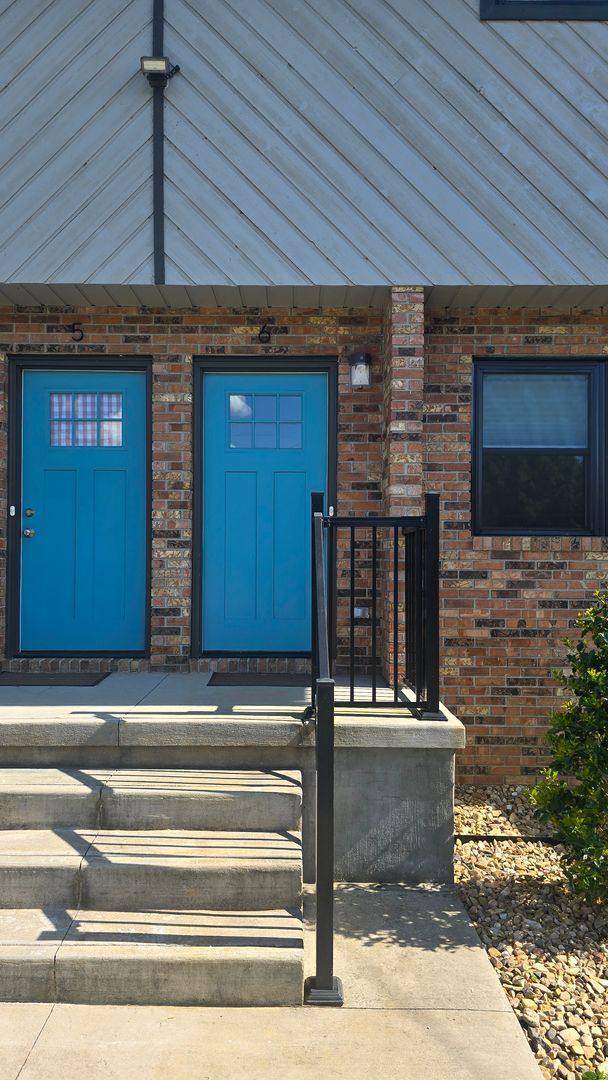 Townhouse for rent at 3459 Bloomingdale Rd, Kingsport, TN 37660
