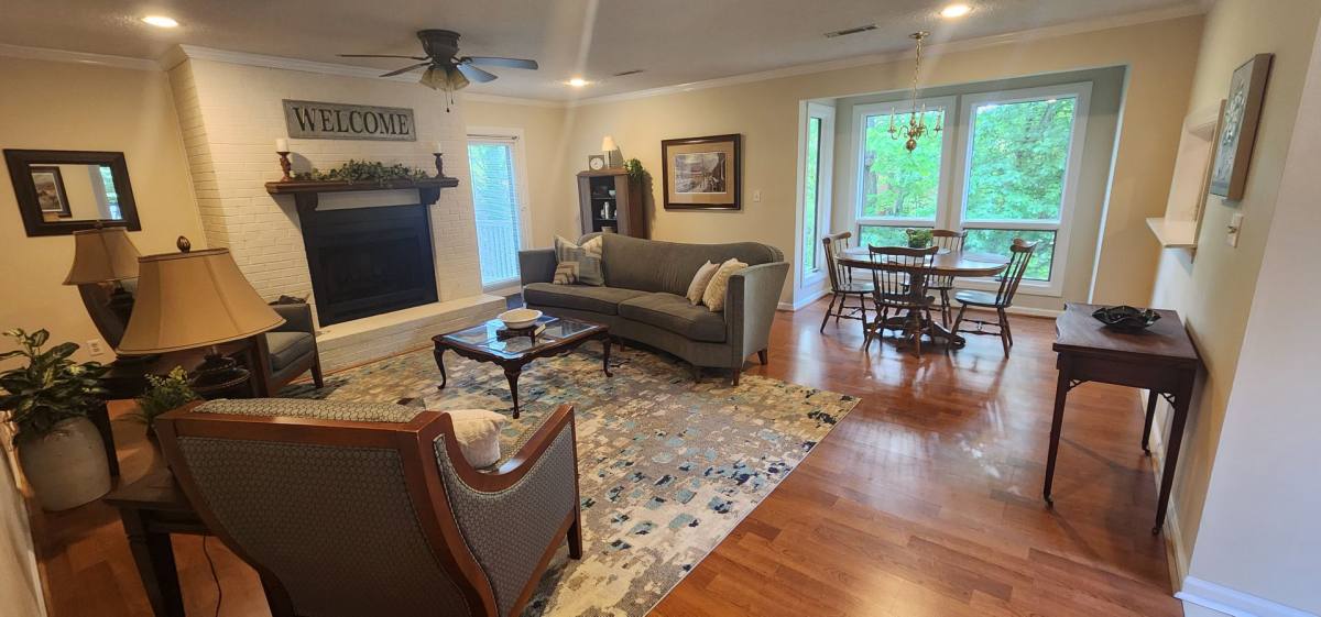 Condo for rent at 121 Forest View Dr, Winston Salem, NC 27104