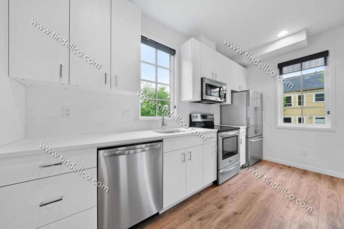 Apartment for rent at 1106-1110 SE Lincoln St, Portland, OR 97214