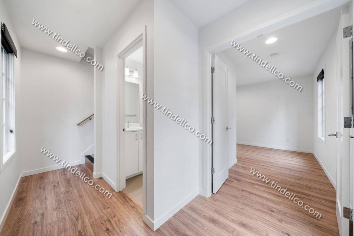 Apartment for rent at 1106-1110 SE Lincoln St, Portland, OR 97214