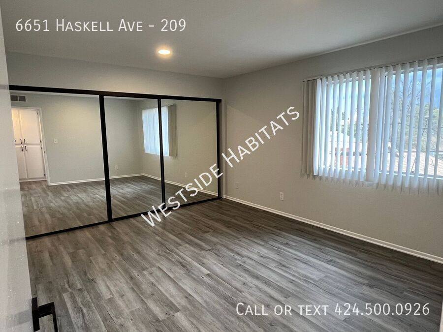 Apartment for rent at 6651 Haskell Ave #209, Van Nuys, CA 91406