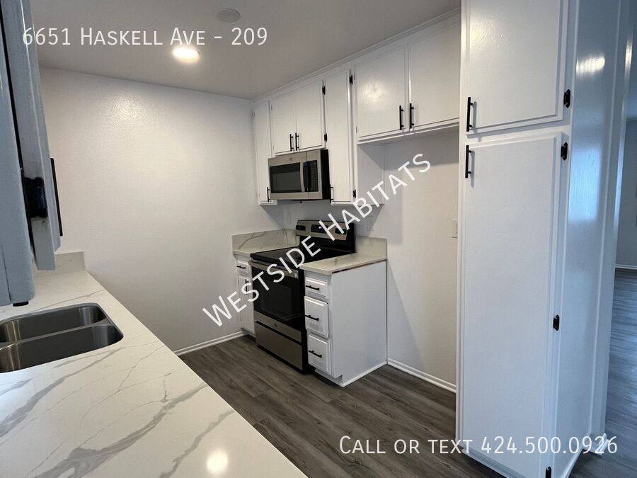 Apartment for rent at 6651 Haskell Ave #209, Van Nuys, CA 91406