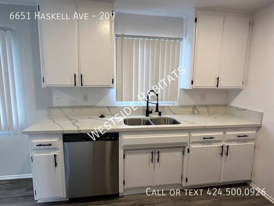 Apartment for rent at 6651 Haskell Ave #209, Van Nuys, CA 91406