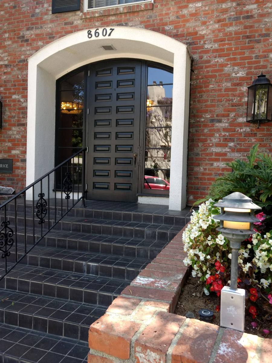 Apartment for rent at 8607 Tuscany Ave, Playa Del Rey, CA 90293
