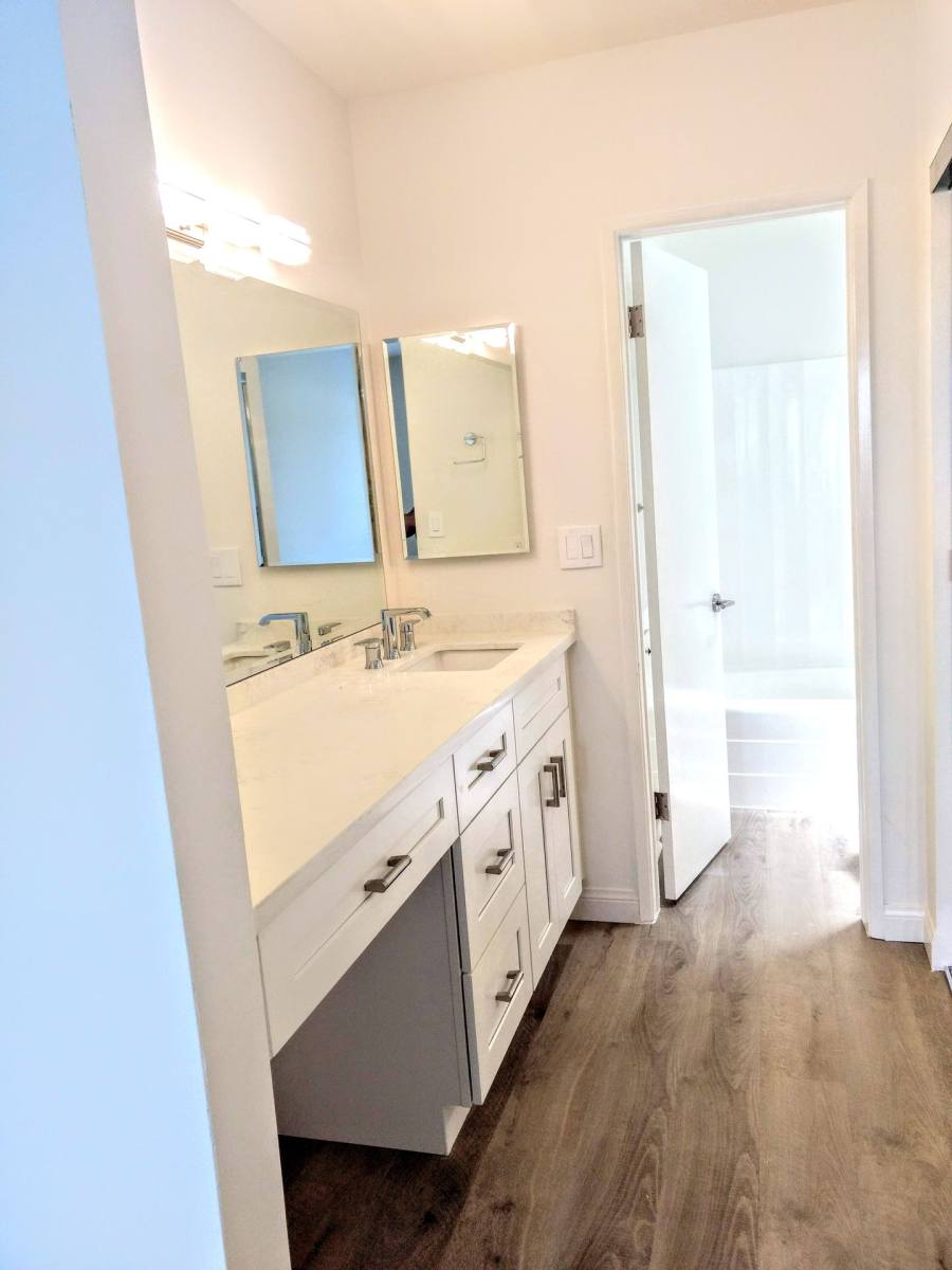 Apartment for rent at 8607 Tuscany Ave, Playa Del Rey, CA 90293