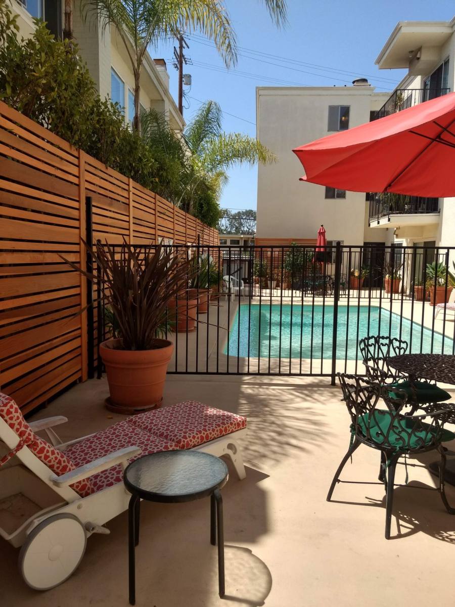 Apartment for rent at 8607 Tuscany Ave, Playa Del Rey, CA 90293