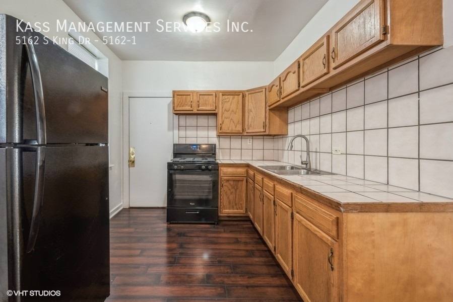 Apartment for rent at 5162 S King Dr #1, Chicago, IL 60615