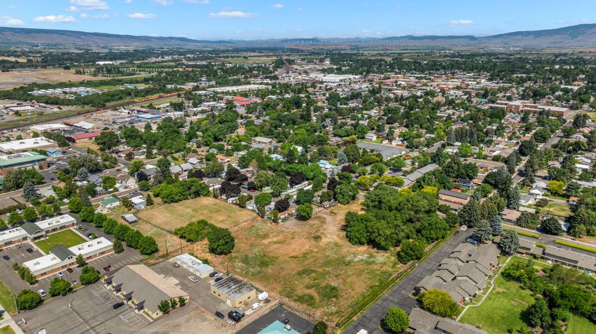 Apartment for rent at 600 Ruby St, Ellensburg, WA 98926