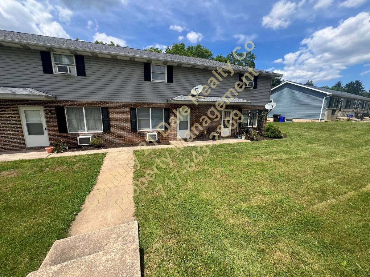 House for rent at 74 Tonden Dr, York, PA 17402