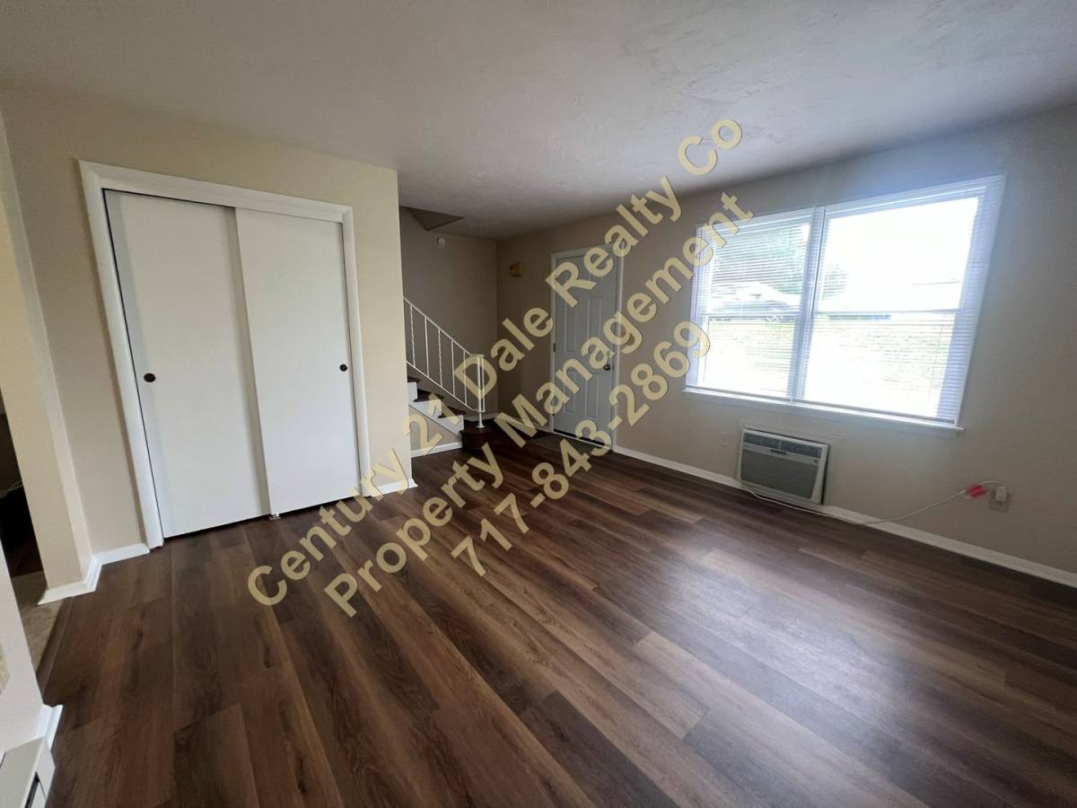 House for rent at 74 Tonden Dr, York, PA 17402