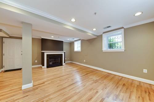 Condo for rent at 1443 Oak St NW #T1, Washington, DC 20010