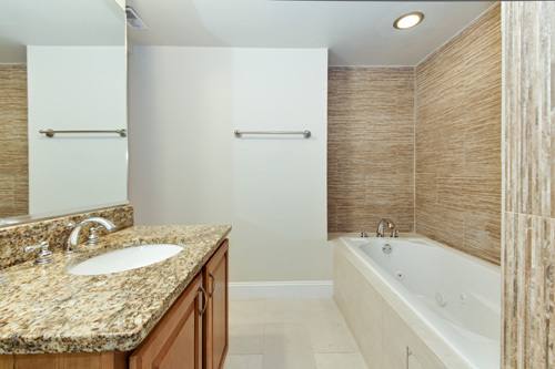 Condo for rent at 1443 Oak St NW #T1, Washington, DC 20010