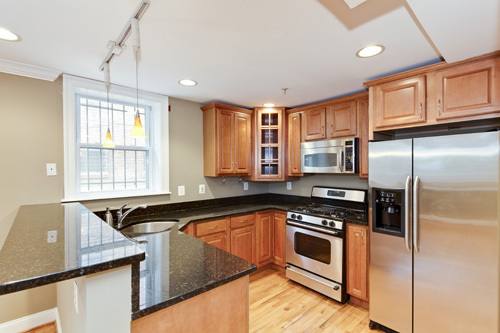 Condo for rent at 1443 Oak St NW #T1, Washington, DC 20010