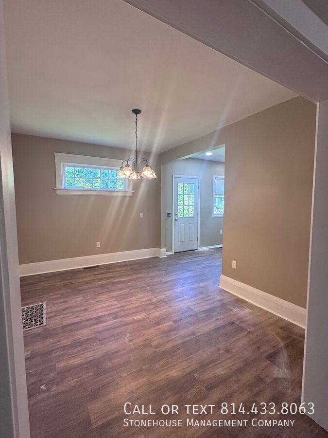 House for rent at 306 Poplar St, Erie, PA 16507