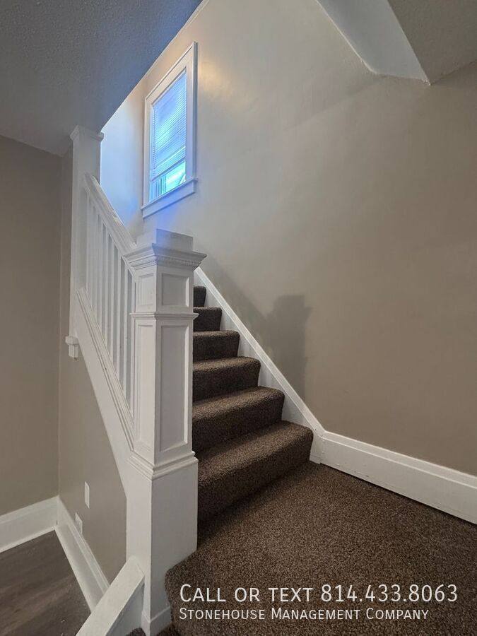 House for rent at 306 Poplar St, Erie, PA 16507