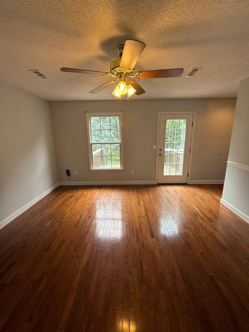 Condo for rent at 202 Landon Trail, Jonesborough, TN 37659